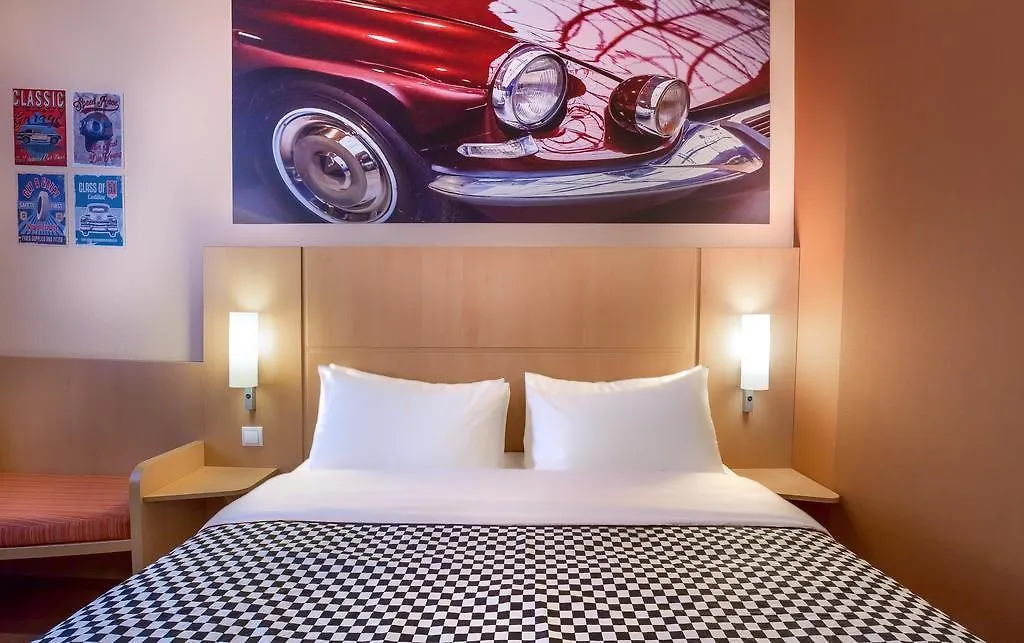 Ibis Warszawa Reduta Hotel 3*, Warsaw