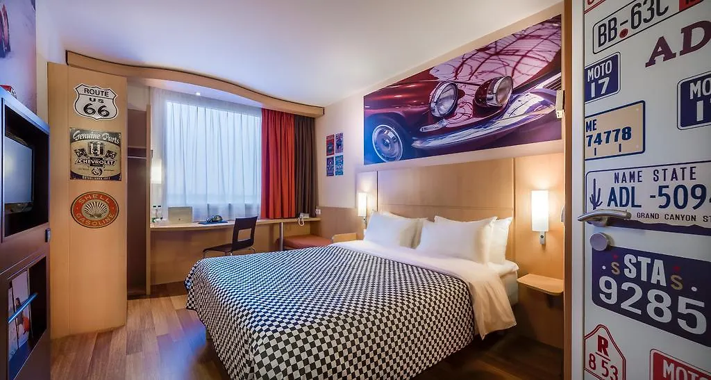 Ibis Warszawa Reduta Hotel
