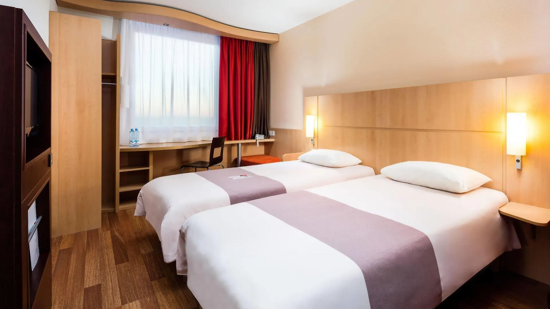 Ibis Warszawa Reduta Hotel